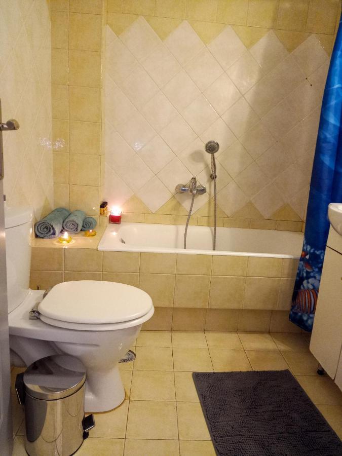 Ιδανικό Διαμέρισμα Δίπλα Στο Μετρό, Ανάμεσα Στο Κέντρο Και Τη Παραλία Athen Eksteriør billede